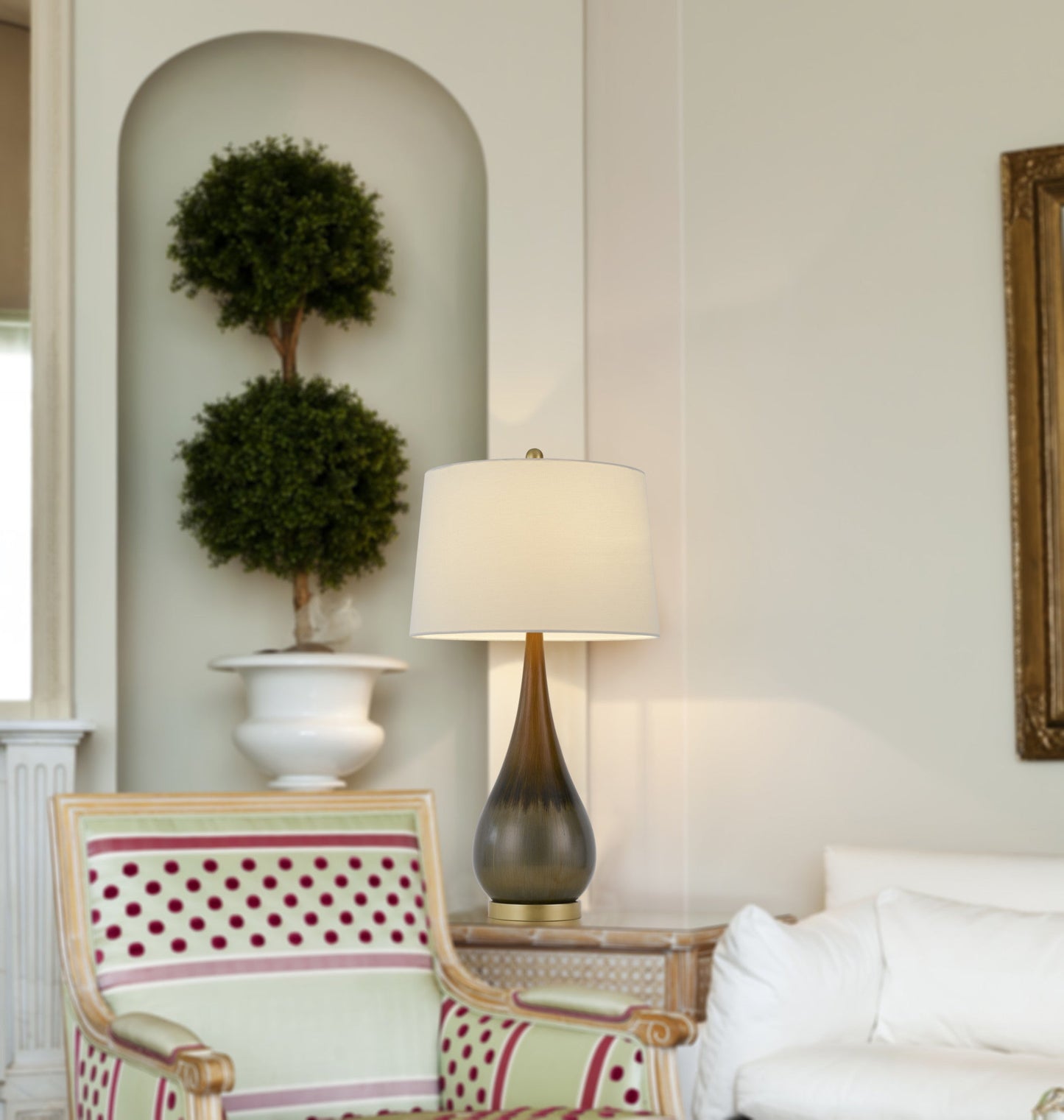 30" Bronze Metal Round Table Lamp