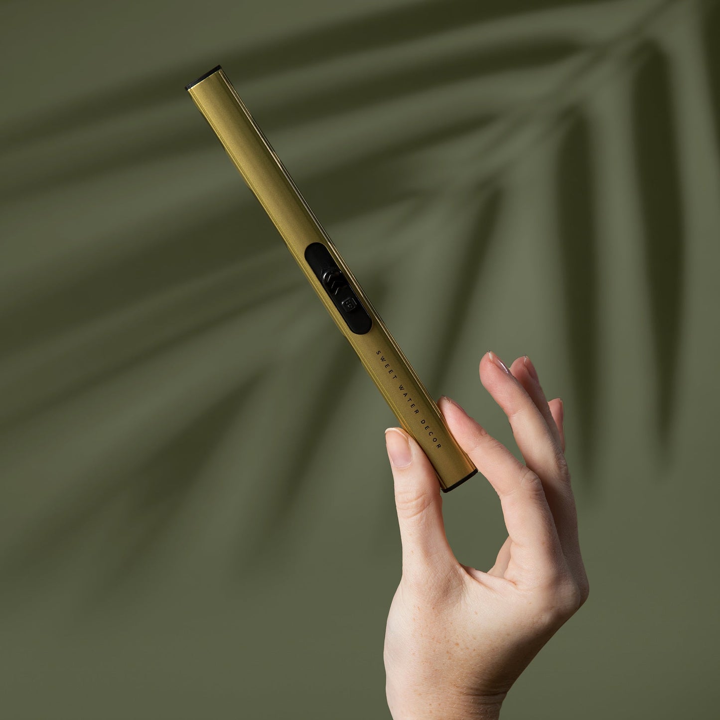 "Aura" Flameless Electric Lighter - GOLD