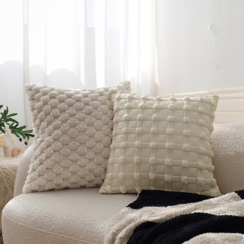 Luxurious Geometric Patterned Decorative Throw Pillow Set of 2 - 18"x18" optional of inserts
