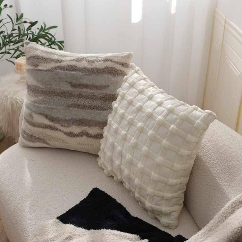 Luxurious Geometric Patterned Decorative Throw Pillow Set of 2 - 18"x18" optional of inserts