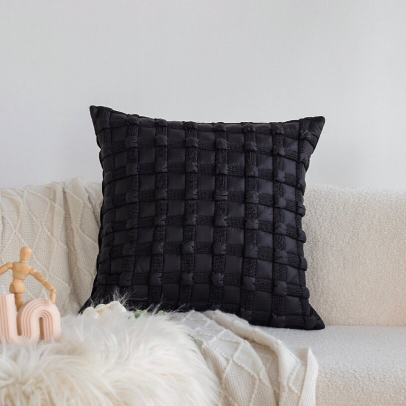Luxurious Geometric Patterned Decorative Throw Pillow Set of 2 - 18"x18" optional of inserts