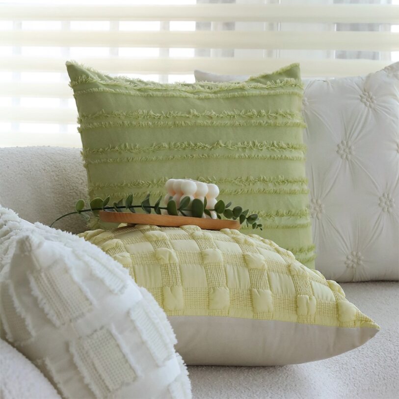 Luxurious Geometric Patterned Decorative Throw Pillow Set of 2 - 18"x18" optional of inserts