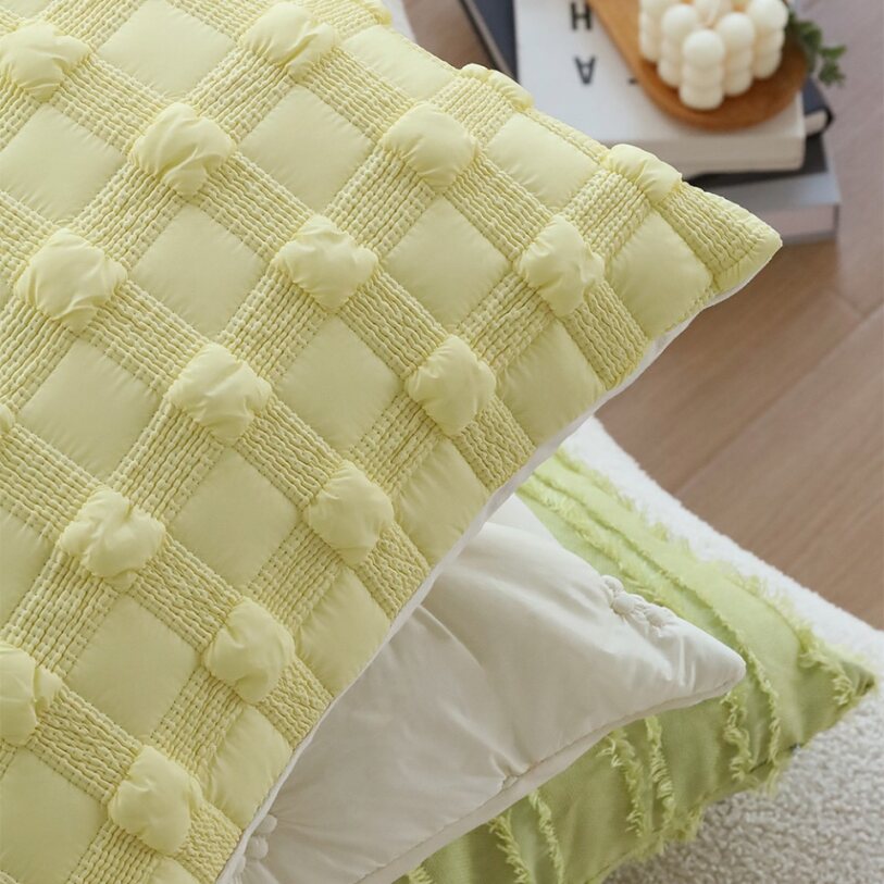 Luxurious Geometric Patterned Decorative Throw Pillow Set of 2 - 18"x18" optional of inserts