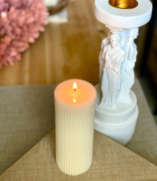 The Serene Contour Pillar Candle
